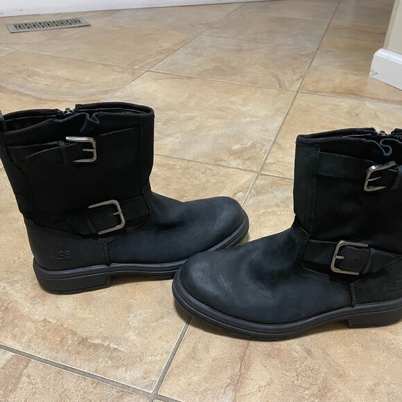 UGG Men's Black Boots 1106808 Biltmore Moto Boot Sz 8  NEW - Picture 1 of 6